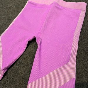 Alo Seamless Electric Illusion Leggings- Pink/Green